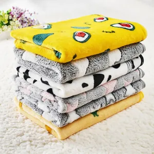 Soft Flannel Pet Blanket Cartoon Print Cat and Dog Bed Sheet